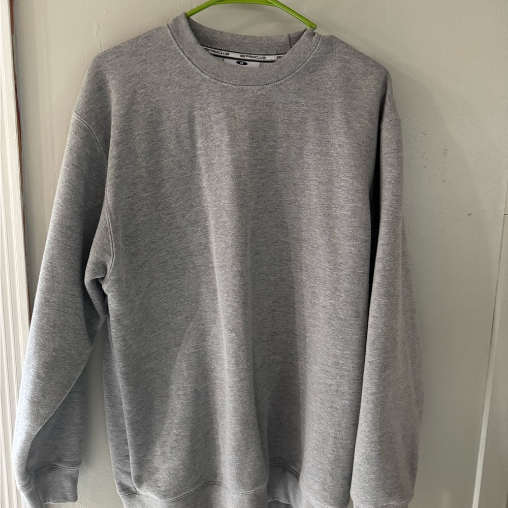 Gray Crewneck Sweatshirt with Relaxed Fit